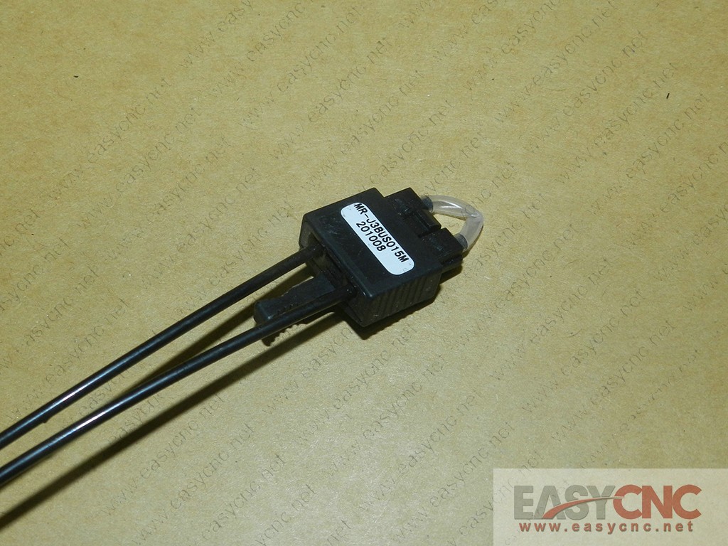 MR-J3BUS015M Mitsubishi cable new and original